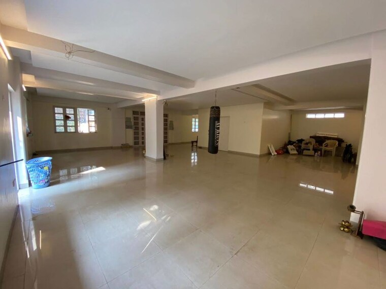  Parking, vasai west Commercial Office Space 2000 Sq.Ft. In Vasai West Palghar 10603298