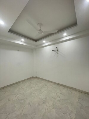 Room in 2 BHK Builder Floor at Chattarpur – for Rent