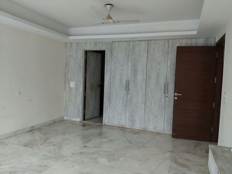 Room, jasola 4 Bedroom 3000 Sq.Ft. Builder Floor In Jasola Delhi 10439325