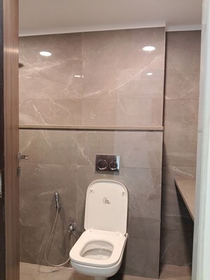 Bathroom in 3 BHK Apartment at Mahavir Nagar – for Rent