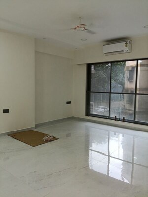 Room in 3 BHK Apartment at Mahavir Nagar – for Rent
