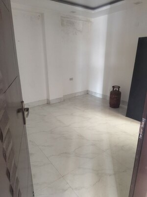 Room in 3 BHK Builder Floor at Chattarpur – for Rent