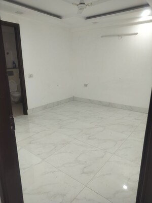 3 BHK Builder Floor For Rent in Chattarpur