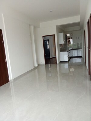 Room in 3 BHK Apartment at DLF Regal Gardens, Sector 90 – for Rent