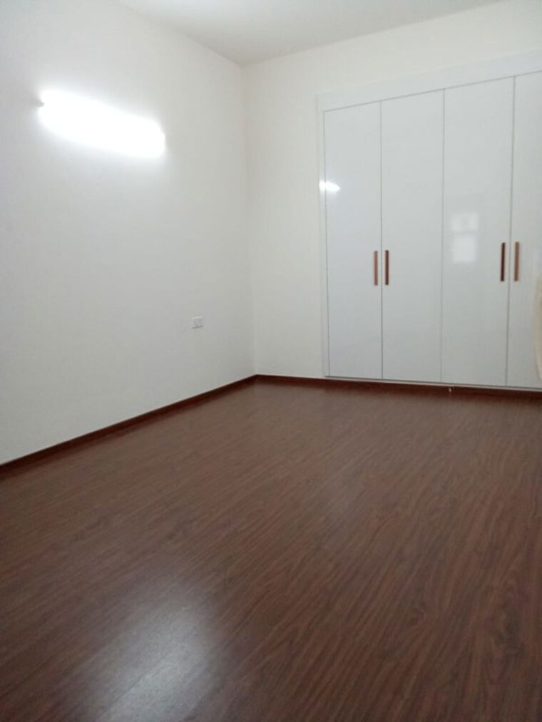 Room, dlf-regal-gardens 3 Bedroom 1980 Sq.Ft. Apartment In Sector 90 Gurgaon 10603324