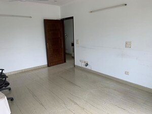 1 BHK Builder Floor For Rent in South Extension ii