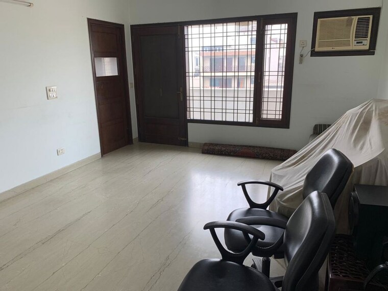  Parking, south extension ii 1 Bedroom 750 Sq.Ft. Builder Floor In South Extension ii Delhi 10603322