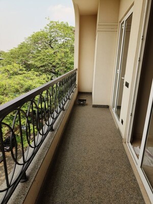 Balcony in 3 BHK Builder Floor at Chittaranjan Park – for Rent