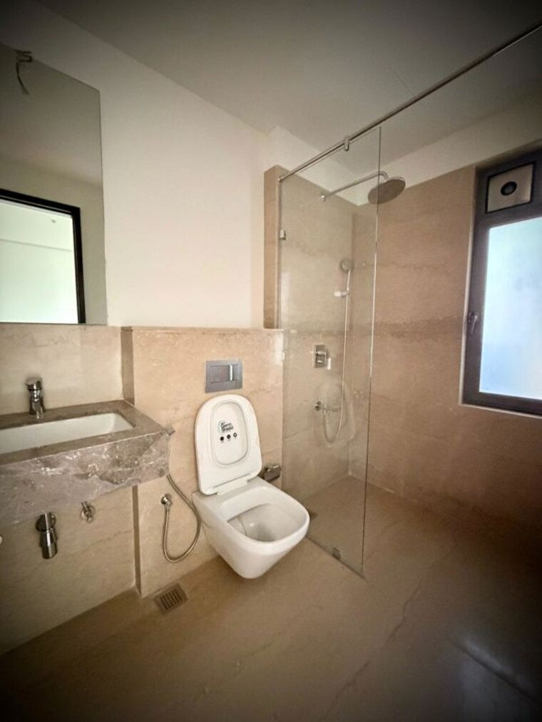 Bathroom, piramal-mahalaxmi 2 Bedroom 1050 Sq.Ft. Apartment In Mahalaxmi Mumbai 10603335