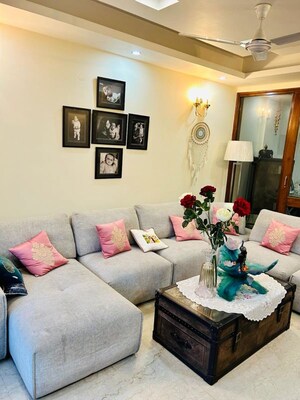 Living Room in 3 BHK Builder Floor at Greater Kailash ii – for Rent