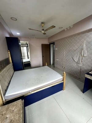 Bedroom in 2 BHK Apartment at Shiv Darshan Tower Malad West, Malad West – for Rent