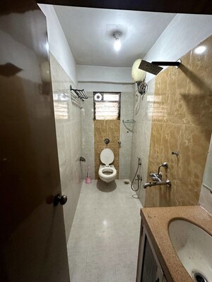 Washroom in 2 BHK Apartment at Shiv Darshan Tower Malad West, Malad West – for Rent