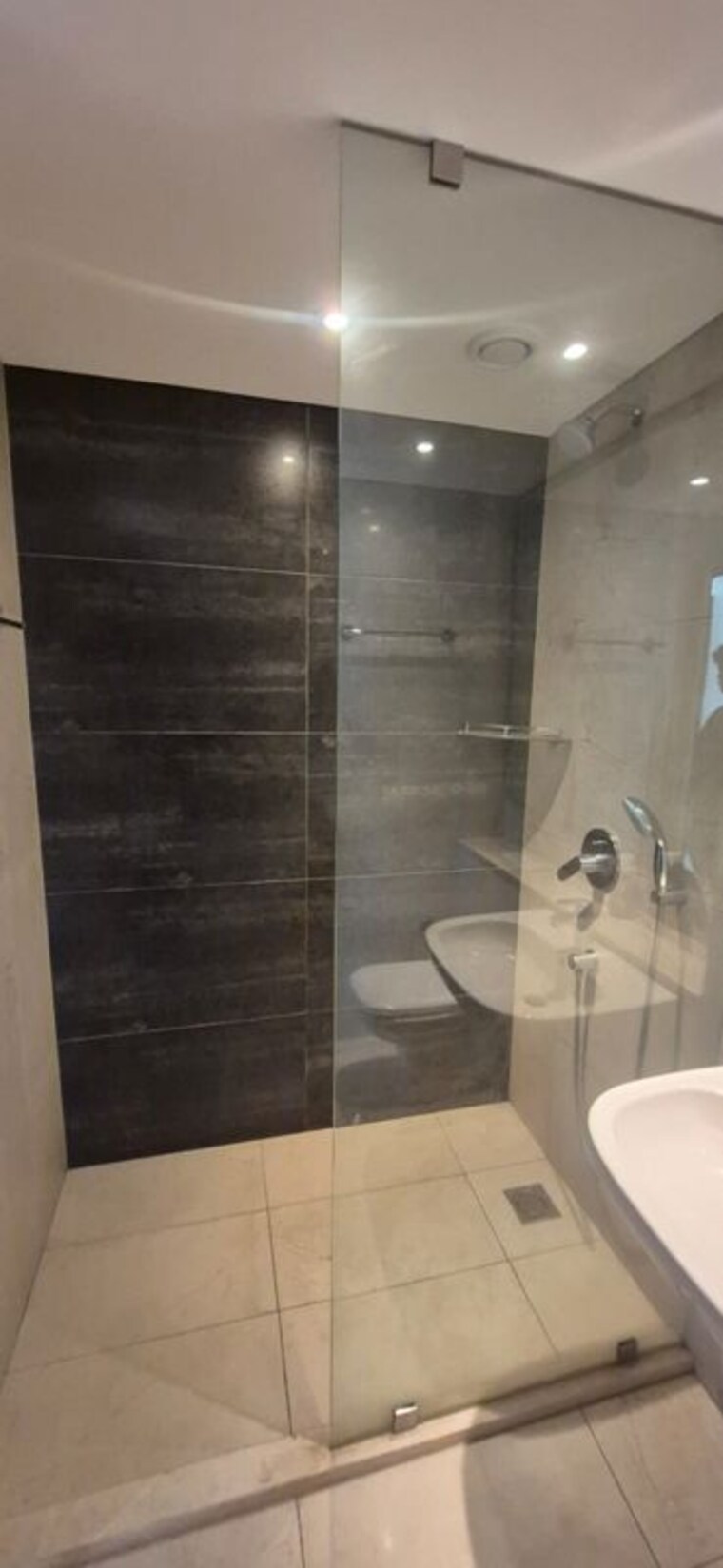 Bathroom, panchshil-towers 4 Bedroom 3400 Sq.Ft. Apartment In Kharadi Pune 10603380