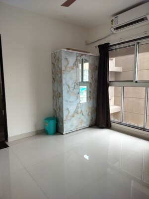 Room in 2 BHK Apartment at Worli – for Rent
