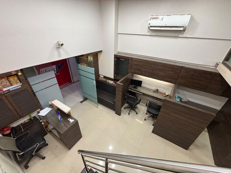 Team Area, ijmima-complex Commercial Office Space 600 Sq.Ft. In Malad West Mumbai 10603378