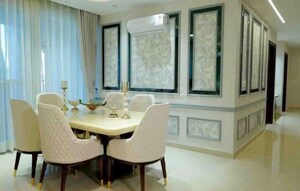 Team Area in 2 BHK Apartment at Notan Jewel, Bandra West – for Rent