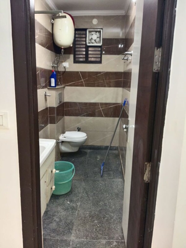 Kitchen, nawada 3 Bedroom 85 Sq.Yd. Builder Floor In Nawada Delhi 10603412