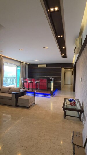 Living Room in 5 BHK Penthouse at Hiranandani Meadows, Manpada – for Rent