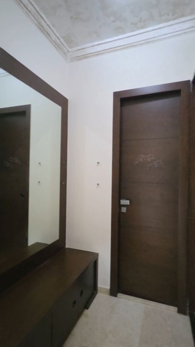 Master Bedroom, hiranandani-meadows 5 Bedroom 5000 Sq.Ft. Penthouse In Manpada Thane 10603414