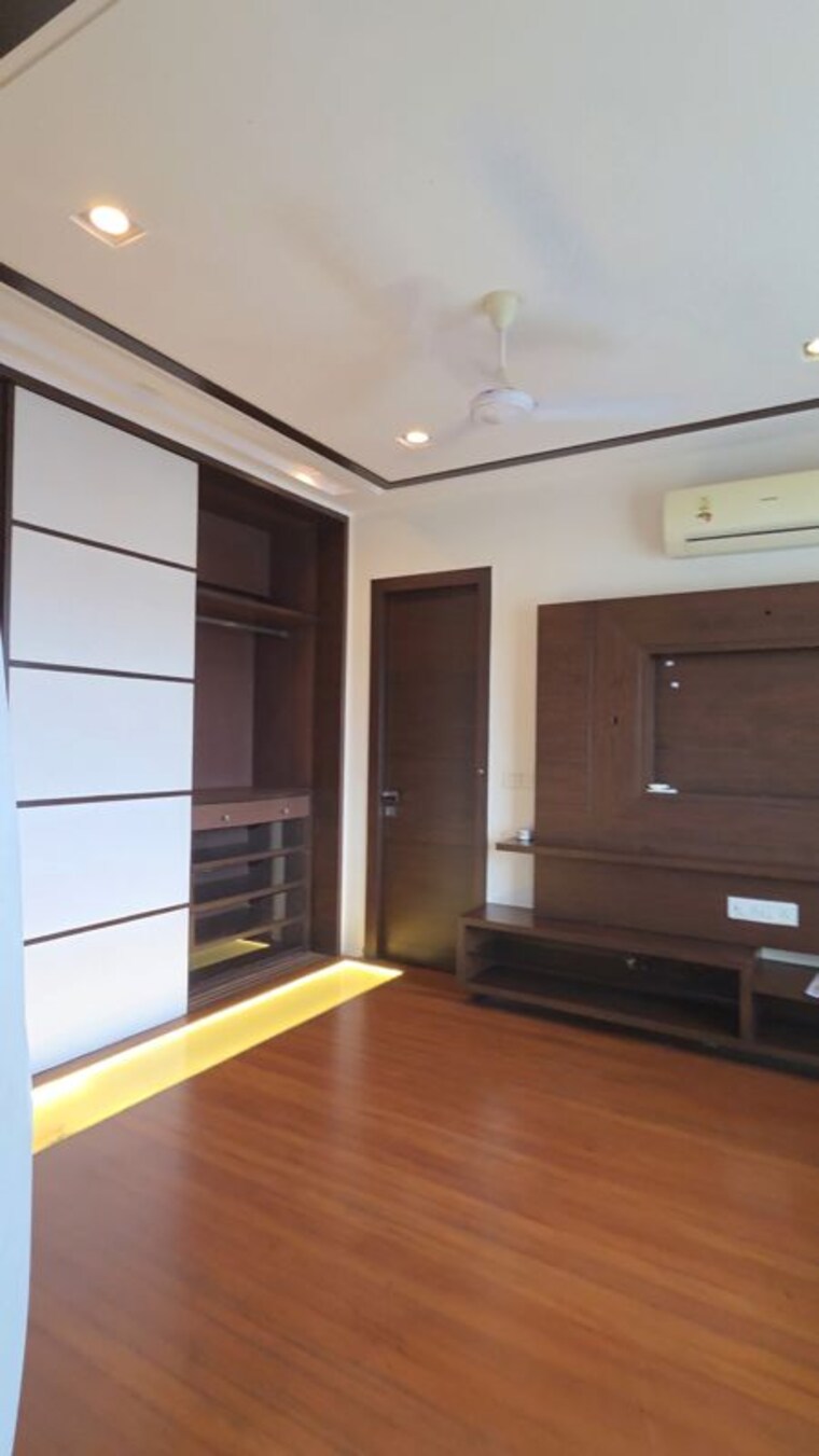 Room, hiranandani-meadows 5 Bedroom 5000 Sq.Ft. Penthouse In Manpada Thane 10603414