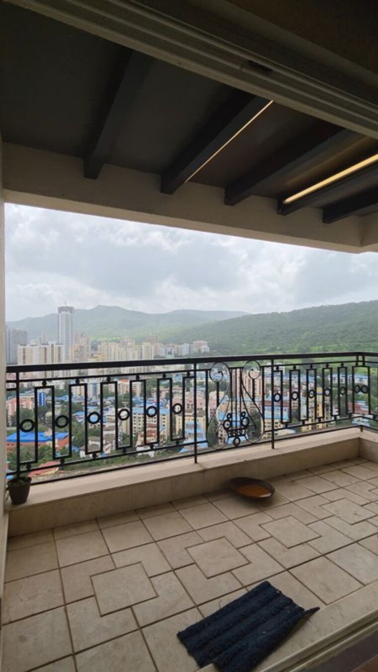 Balcony, hiranandani-meadows 5 Bedroom 5000 Sq.Ft. Penthouse In Manpada Thane 10603414
