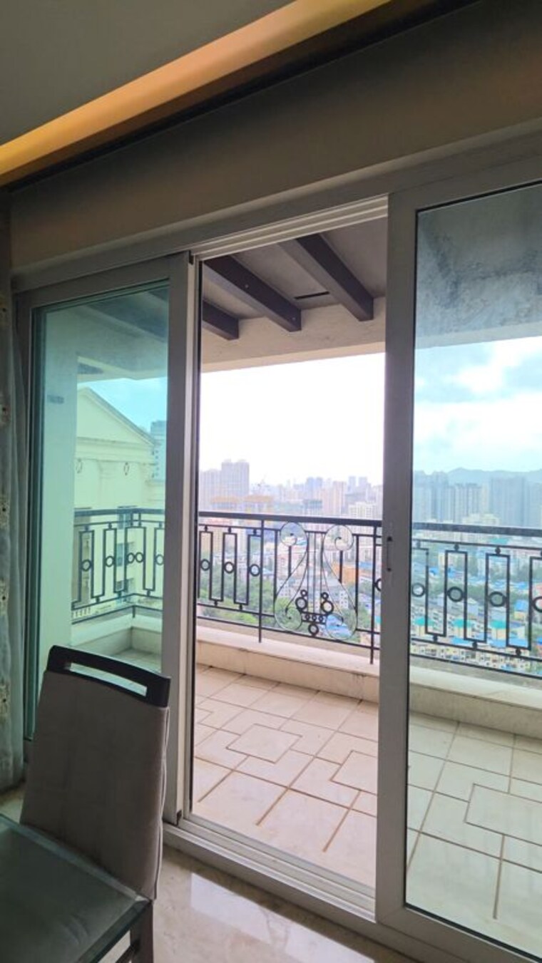 Balcony, hiranandani-meadows 5 Bedroom 5000 Sq.Ft. Penthouse In Manpada Thane 10603414