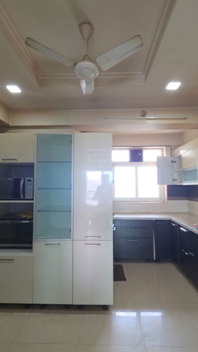 Kitchen, hiranandani-meadows 5 Bedroom 5000 Sq.Ft. Penthouse In Manpada Thane 10603414