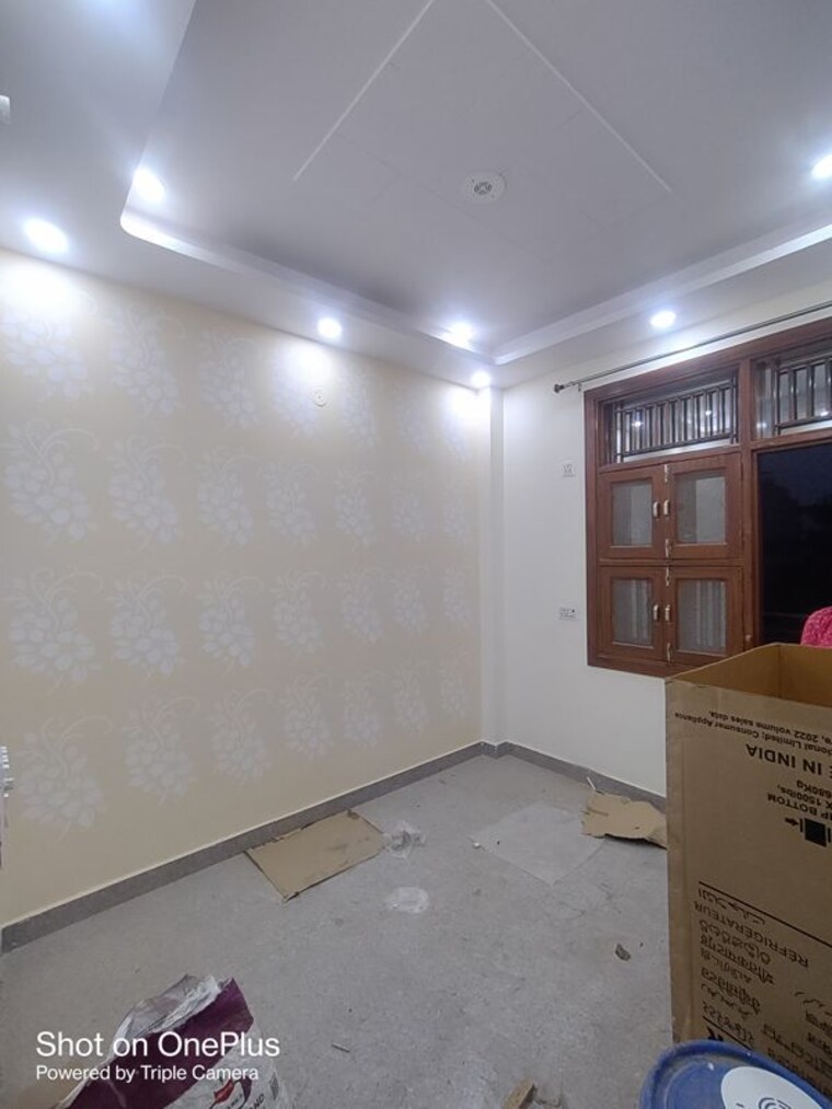 Room, dwarka mor 1 Bedroom 50 Sq.Yd. Builder Floor In Dwarka Mor Delhi 10603430