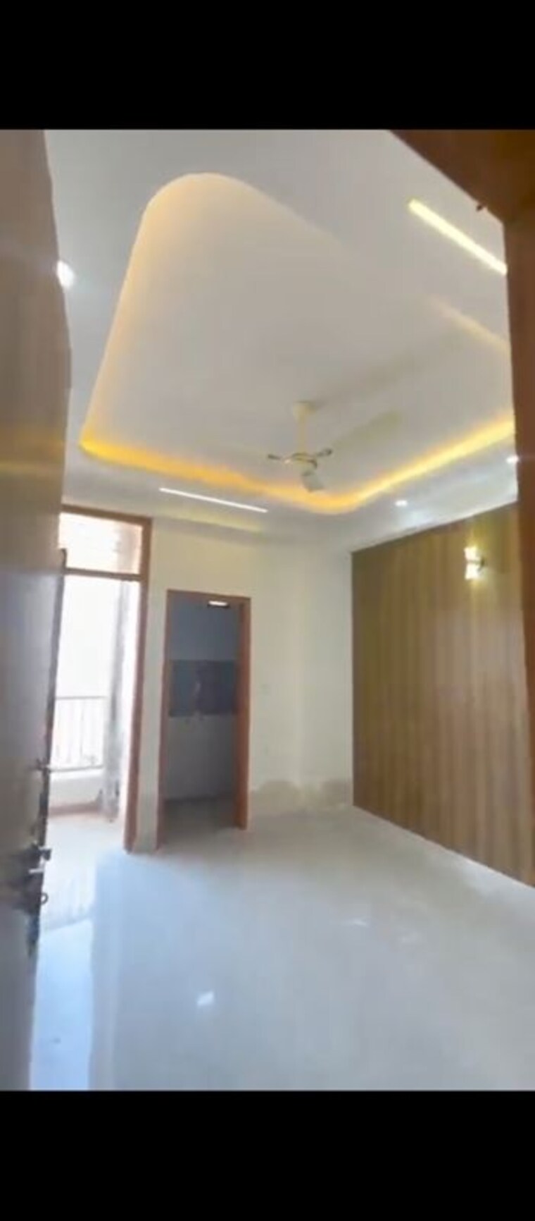 Room, deep-homes-sector-73 2 Bedroom 1000 Sq.Ft. Builder Floor In Sector 73 Noida 10599334
