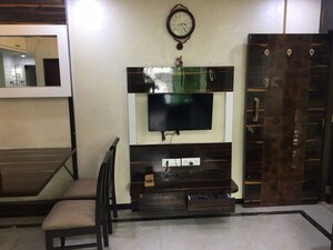 2 BHK Apartment For Rent in Dheeraj Solitaire, Malad West
