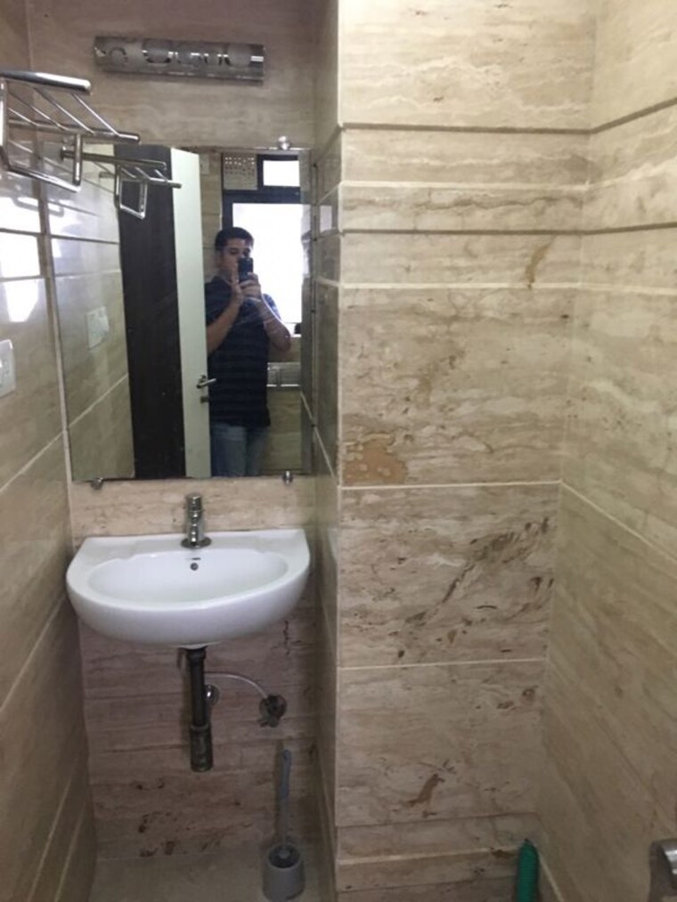 Bathroom, dheeraj-solitaire 2 Bedroom 705 Sq.Ft. Apartment In Malad West Mumbai 10603504