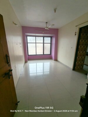 Room in 1 BHK Apartment at Vashi – for Sale