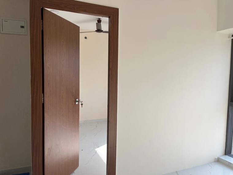 Room, level-the-residences Studio 311 Sq.Ft. Apartment In Andheri West Mumbai 10603511