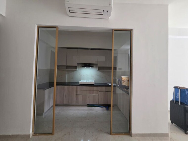 Room, smart-world-orchard 3 Bedroom 1680 Sq.Ft. Apartment In Sector 61 Gurgaon 10603530