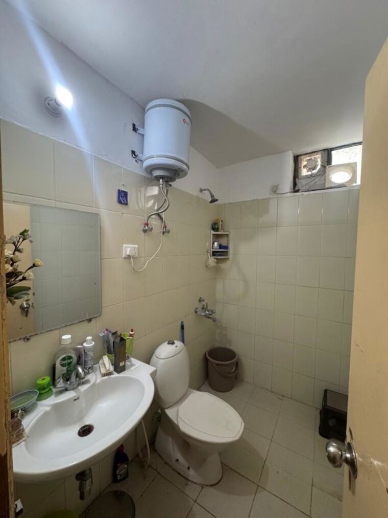 Bathroom, vatika-inxt-emilia-floors 2 Bedroom 930 Sq.Ft. Builder Floor In Sector 82 Gurgaon 10603532