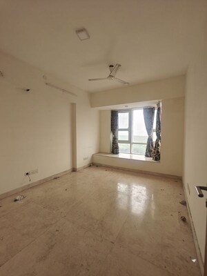 Room in 2 BHK Apartment at The Wadhwa Palm Beach Residency, Nerul Sector 4 – for Rent