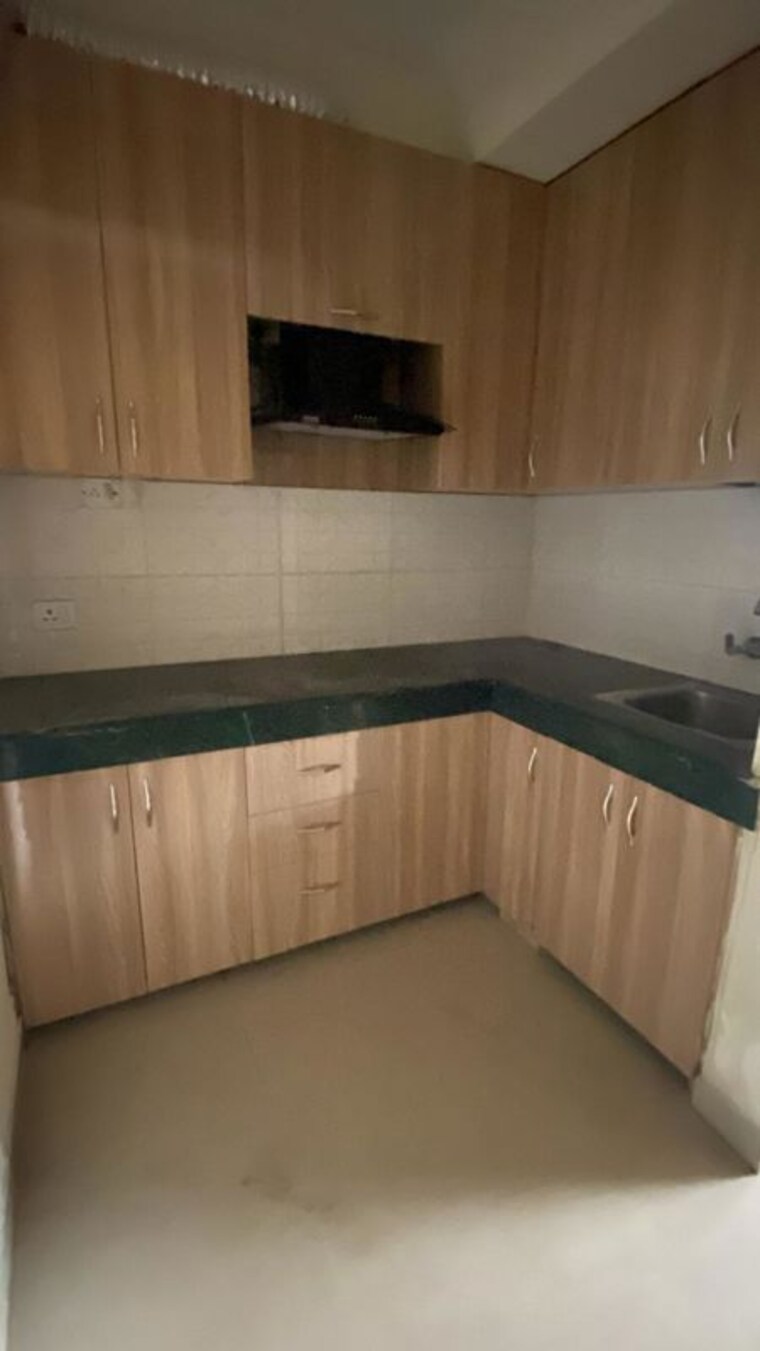 Kitchen, shree-vardhman-green-court 1 Bedroom 336 Sq.Ft. Apartment In Sector 90 Gurgaon 10603547
