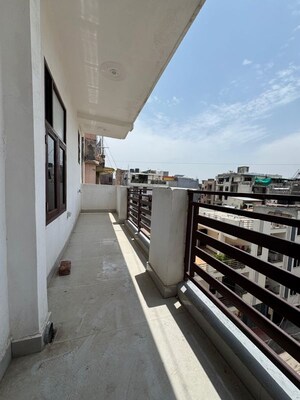 Balcony in 1 BHK Apartment at Chattarpur – for Rent