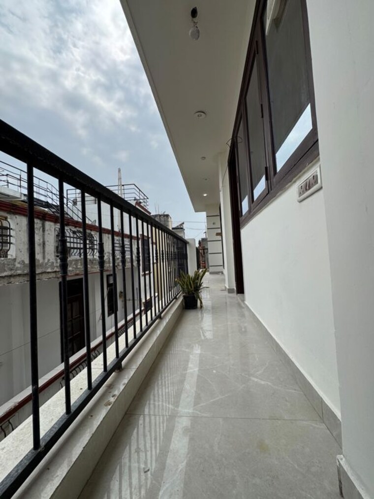 Balcony, chattarpur 2 Bedroom 950 Sq.Ft. Apartment In Chattarpur Delhi 10603556