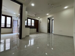 Room in 2 BHK Apartment at Chattarpur – for Rent