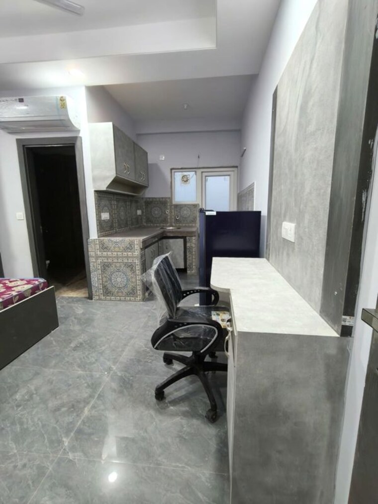 Living Room, south city 1 1 RK 500 Sq.Ft. Builder Floor In South City 1 Gurgaon 10603557