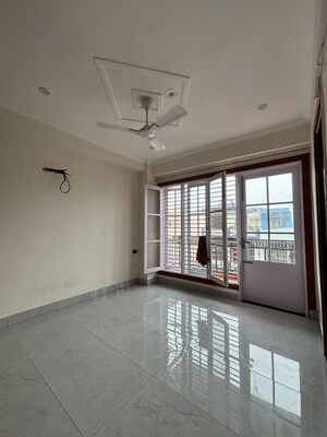 Kitchen in 3 BHK Builder Floor at Sector 45 – for Rent