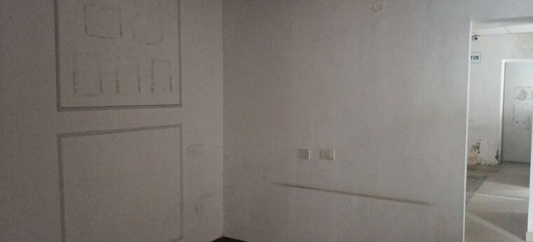 Bathroom, sector 53 Commercial Office Space 900 Sq.Ft. In Sector 53 Gurgaon 10603559