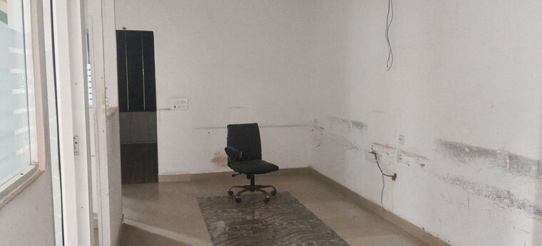 Team Area, sector 53 Commercial Office Space 900 Sq.Ft. In Sector 53 Gurgaon 10603559