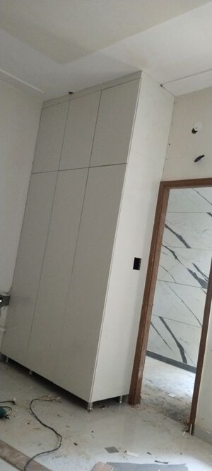 Room in 3 BHK Independent House at Meerut Cantt – for Sale
