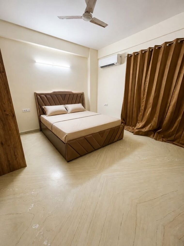 Bedroom, sector 9a 2 Bedroom 2580 Sq.Ft. Builder Floor In Sector 9a Gurgaon 10571796