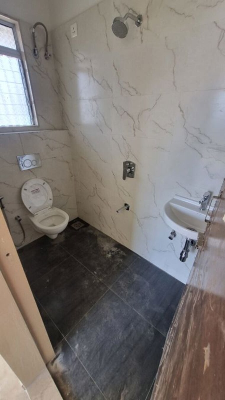 Bathroom, sharda-dattavihar 2 Bedroom 1000 Sq.Ft. Apartment In Naupada Thane 10603583