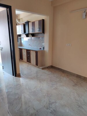 Room in 2 BHK Builder Floor at Sector 45 – for Rent