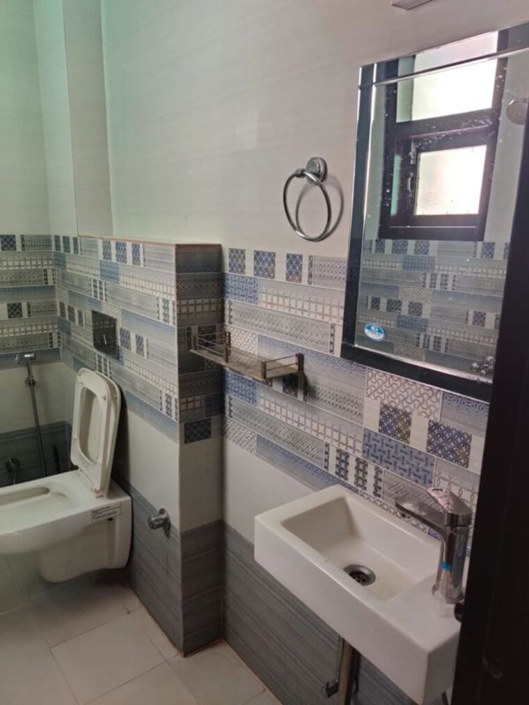 Team Area, sector 45 2 Bedroom 1200 Sq.Ft. Builder Floor In Sector 45 Gurgaon 10603582