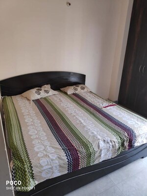 Bedroom in 3 BHK Builder Floor at Sector 45 – for Rent